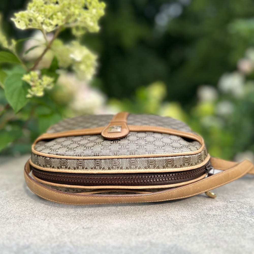 Handbag, Celine Macadam Crossbody - Picture 3 of 5